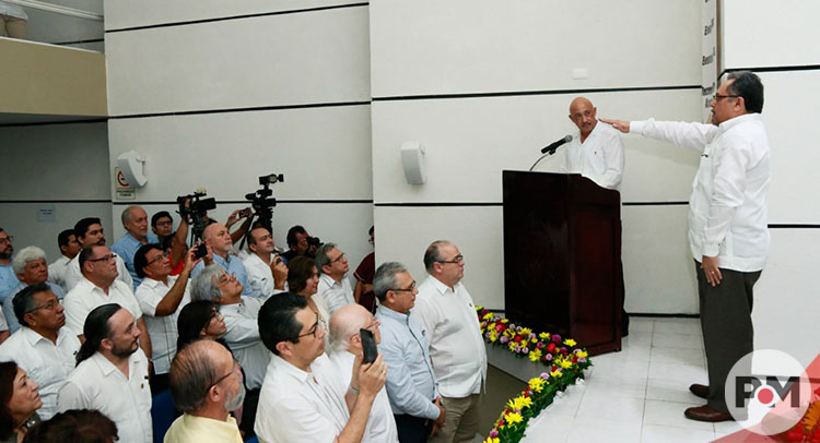 Carlos Castro rinde protesta como nuevo director de la ...